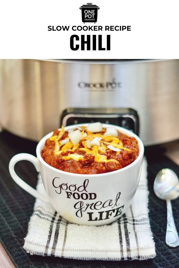 Don't miss out on the taste of this homemade chili! It's so simple and delicious! #homemadechili #crockpotchili #slowcookerchili